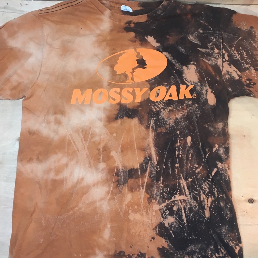 Mossy Oak bleach tee